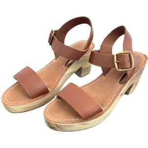 UO brown strappy sandals with wood platform